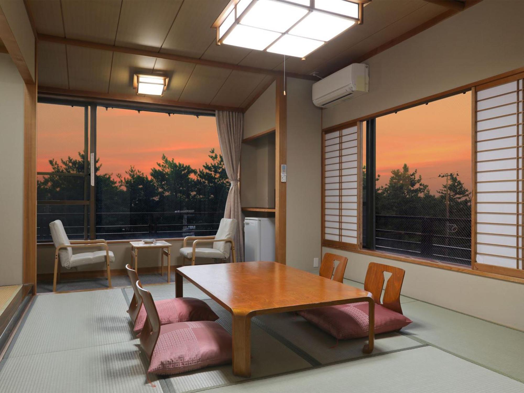 Unohama Onsen Royal Hotel Kobayashi Джоецу Екстериор снимка